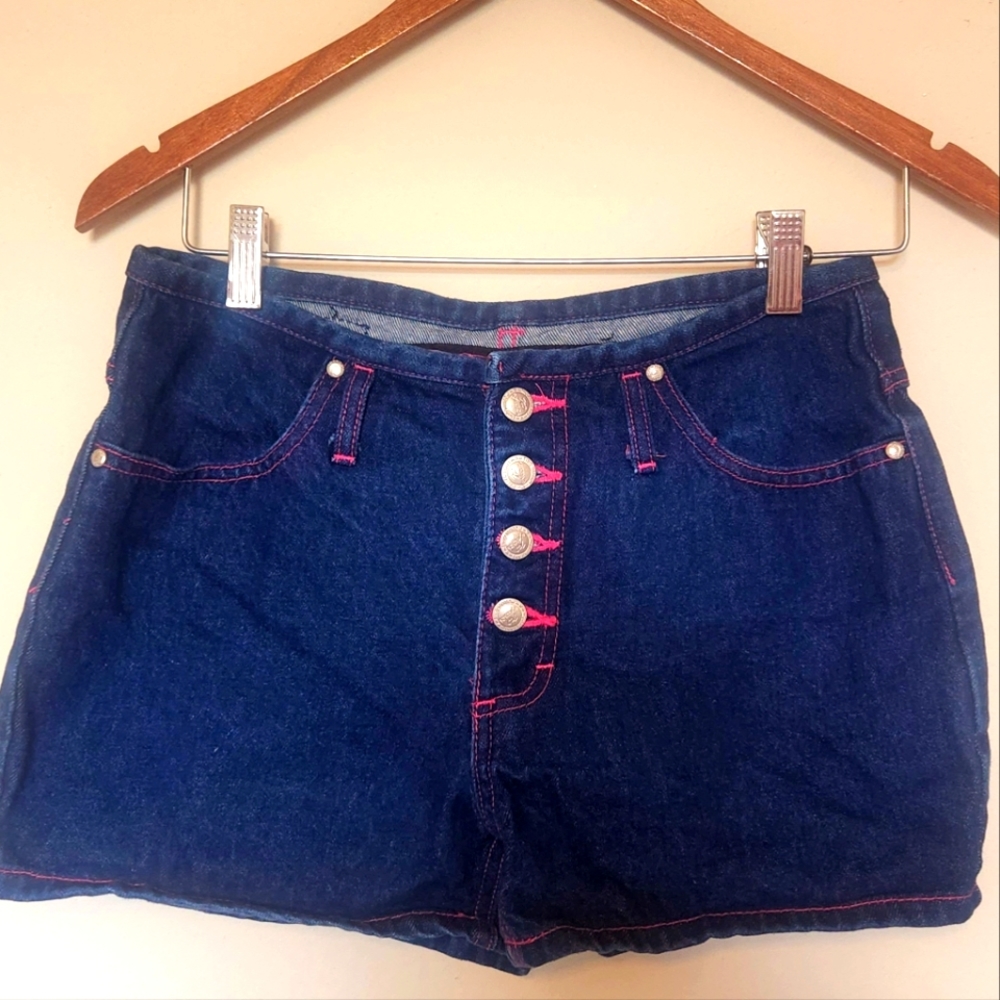 No Excuses Short